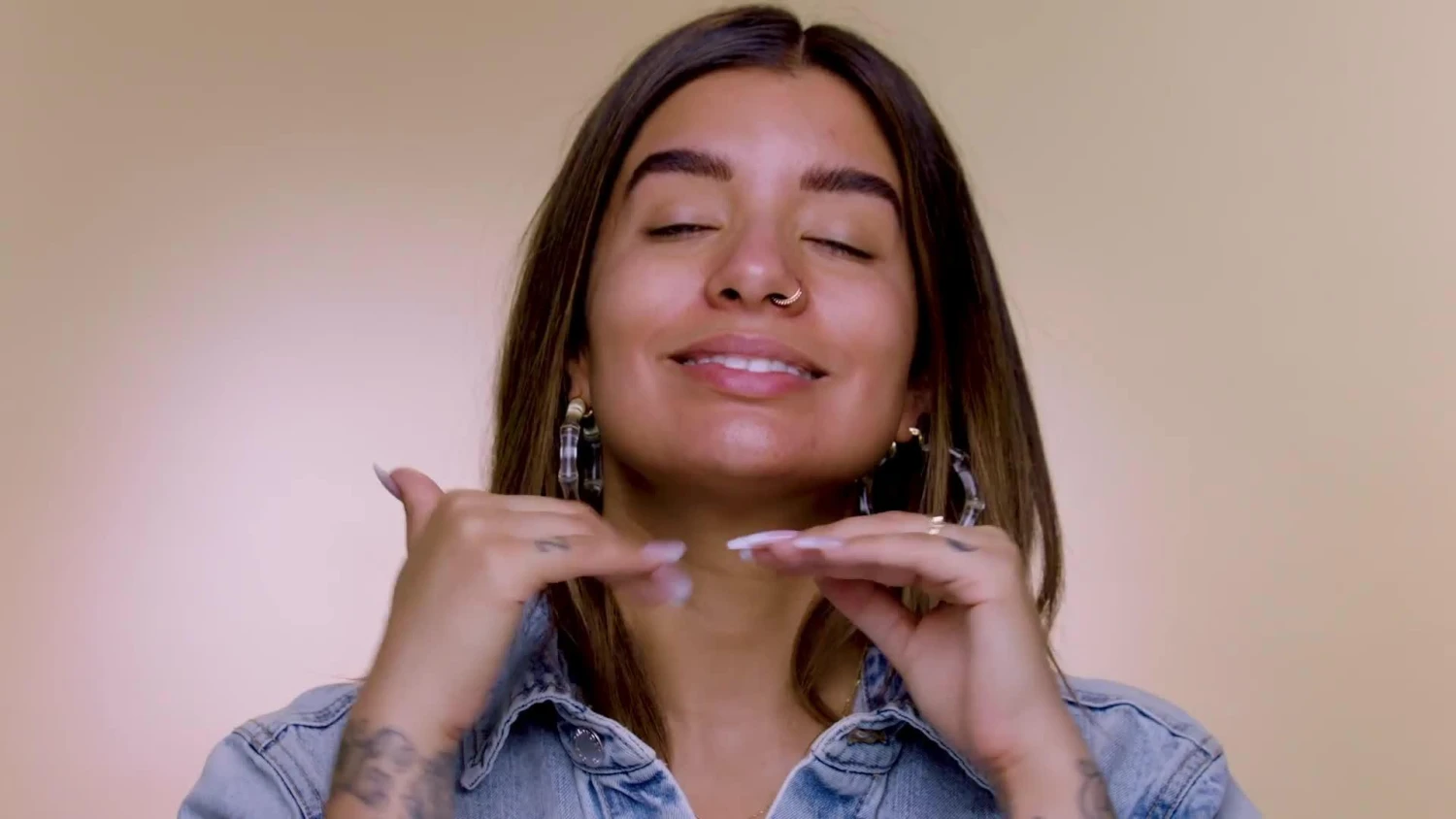 Stay Naked Weightless Liquid Foundation 7 Stay Naked Weightless Liquid Foundation - Image 7