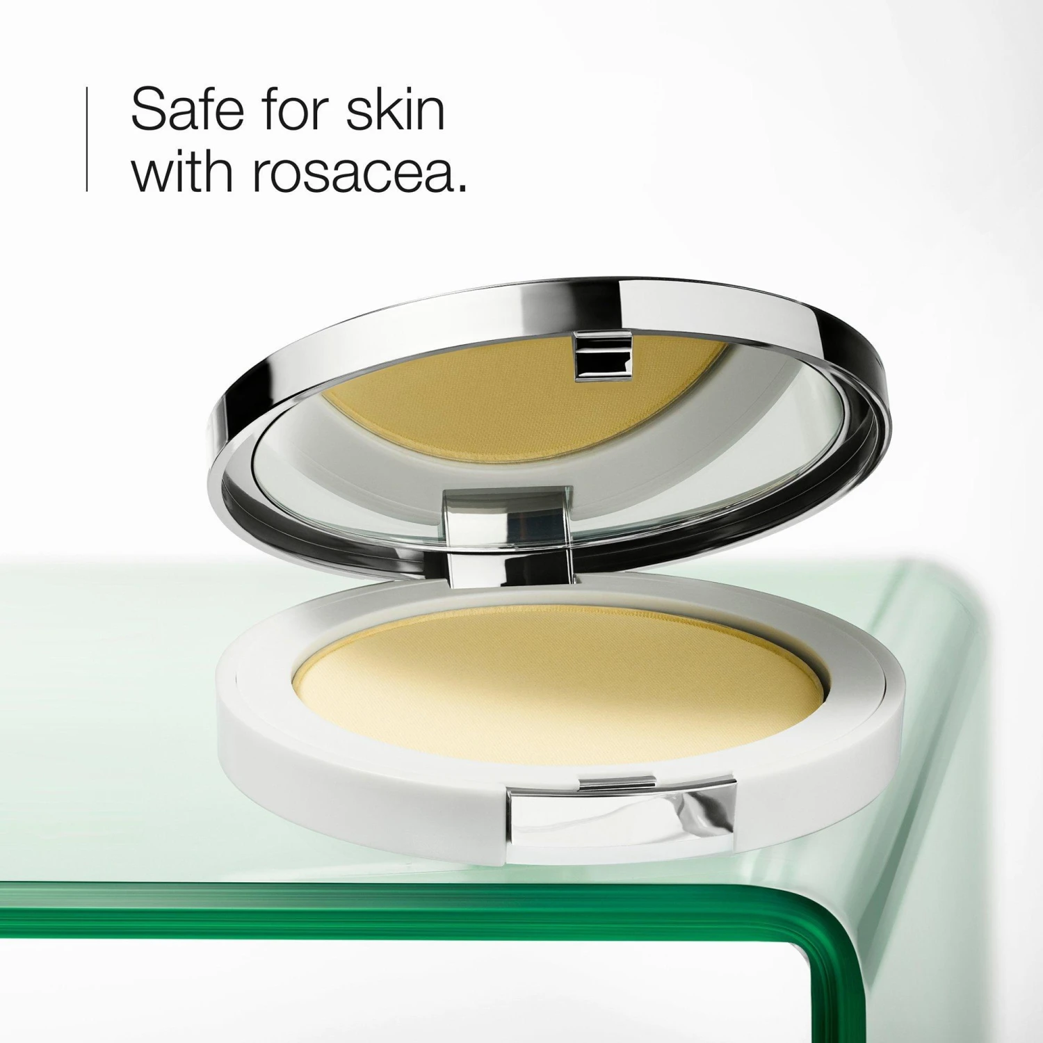 Clinique Redness Solutions Instant Relief Mineral Pressed Powder 2 Clinique Redness Solutions Instant Relief Mineral Pressed Powder - Image 2