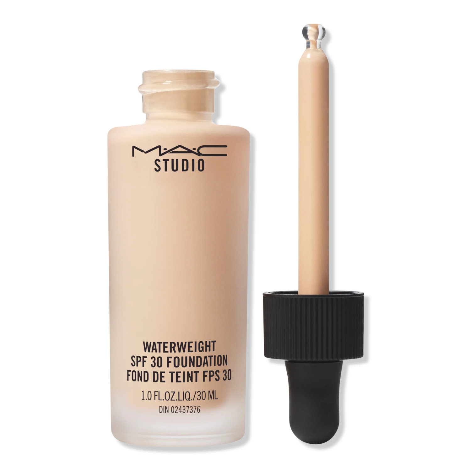 MAC Studio Waterweight SPF 30 Foundation 3 MAC Studio Waterweight SPF 30 Foundation - Image 3
