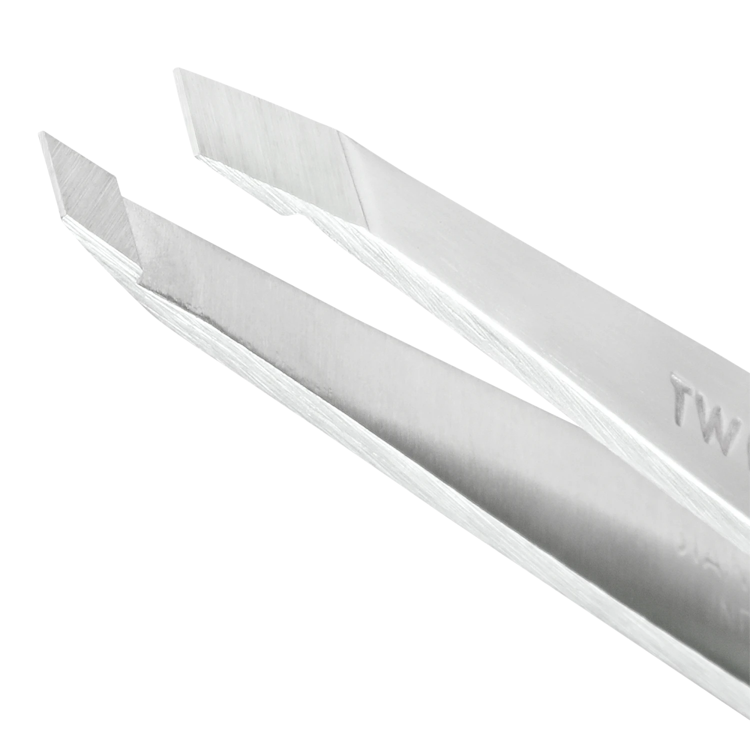 Tweezerman Platinum Silver Slant Tweezer 5 Tweezerman Platinum Silver Slant Tweezer - Image 5