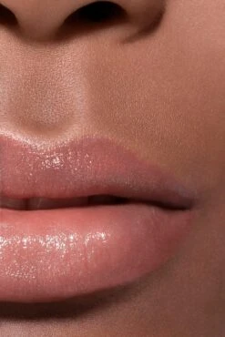 Chanel ROUGE COCO FLASH Hydrating Vibrant Shine Lip Colour -Outlet Rosmiral Store 2542580 alt02