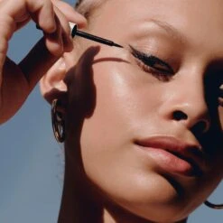 Fresh Lines Liquid Eyeliner 8 Fresh Lines Liquid Eyeliner -Outlet Rosmiral Store 2553307cm alt02