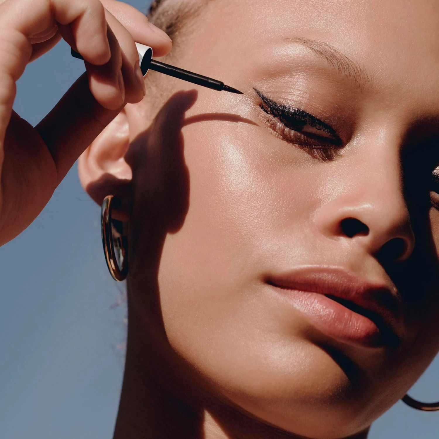 Fresh Lines Liquid Eyeliner 3 Fresh Lines Liquid Eyeliner - Image 3