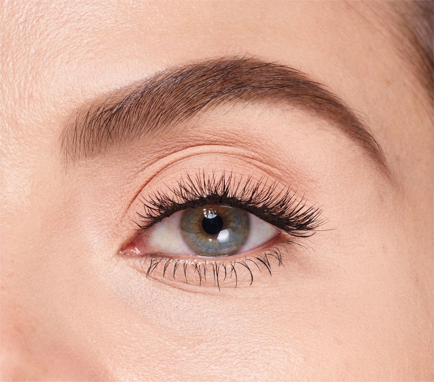 Exhibitionist Uncensored Mascara 6 Exhibitionist Uncensored Mascara - Image 6