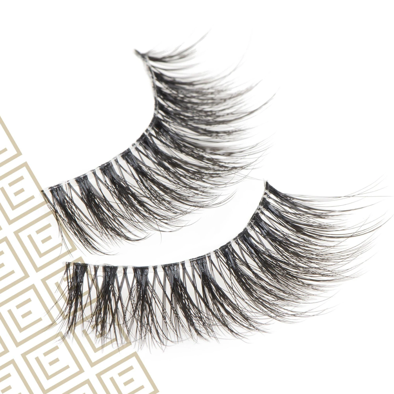 Luxe Cashmere No. 8 Eyelashes 5 Luxe Cashmere No. 8 Eyelashes - Image 5