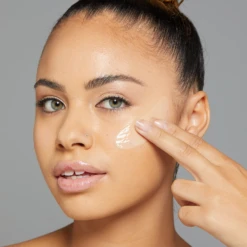 NYX PROFESSIONAL MAKEUP Hydra Touch Centella Extract Infused Hydrating Primer -Outlet Rosmiral Store 2572966cm alt01