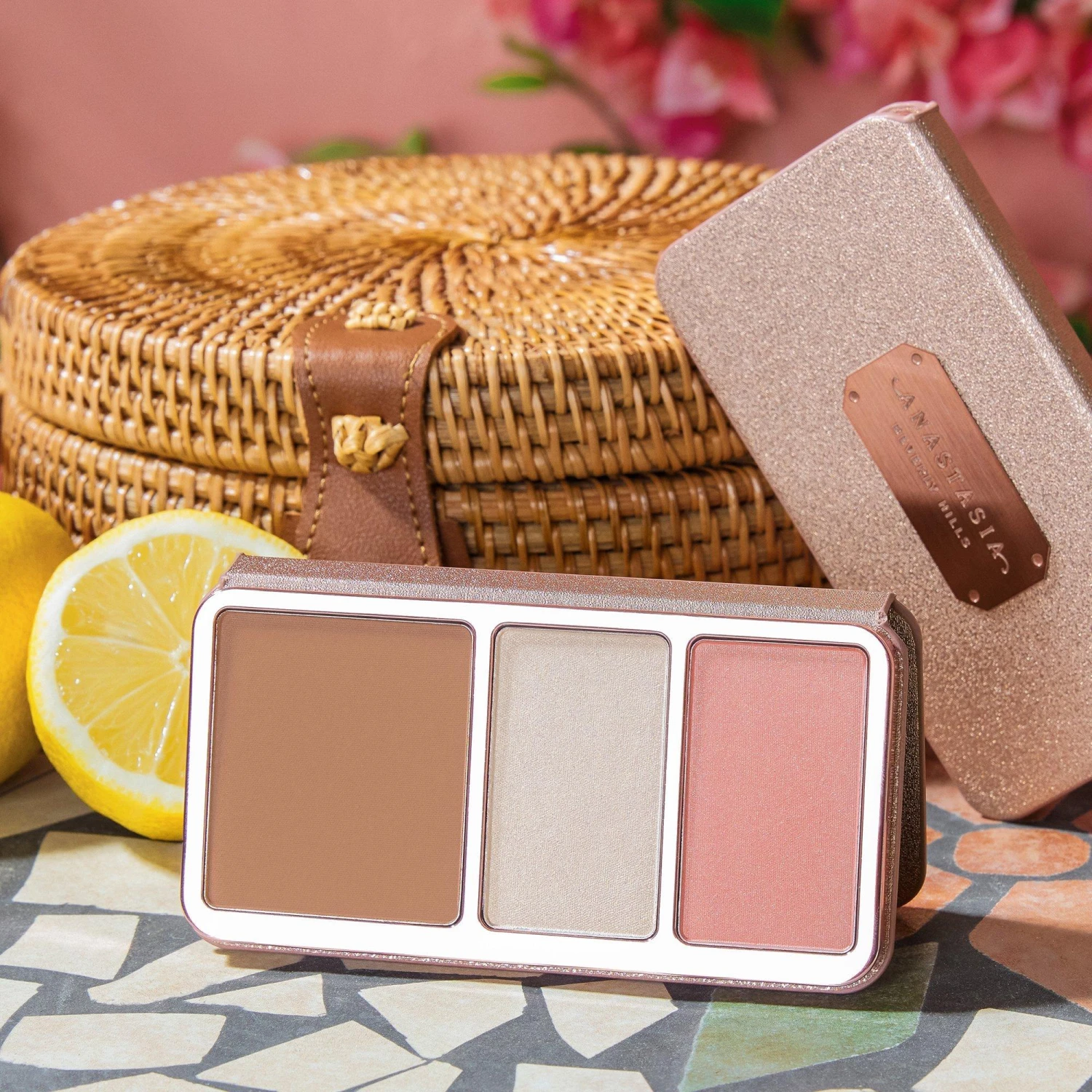 Anastasia Beverly Hills Face Palette 3 Anastasia Beverly Hills Face Palette - Image 3