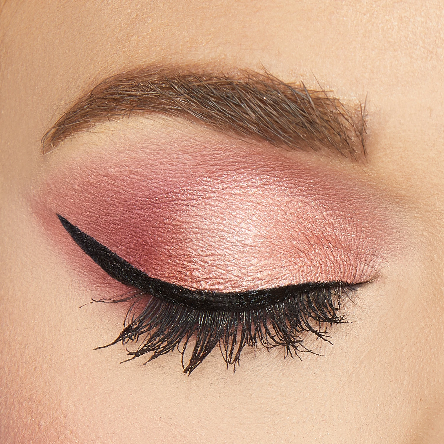 Maneater Cruelty-Free Accent Lashes 4 Maneater Cruelty-Free Accent Lashes - Image 4