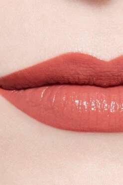 Chanel ROUGE COCO BLOOM Hydrating Plumping Intense Shine Lip Colour 10 Chanel ROUGE COCO BLOOM Hydrating Plumping Intense Shine Lip Colour -Outlet Rosmiral Store 2580147 alt03