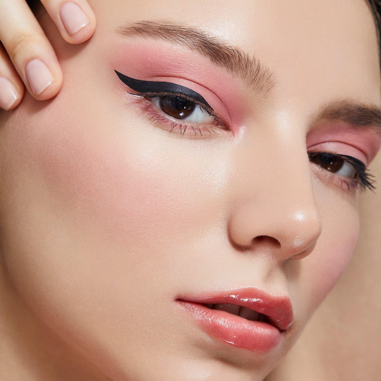 Wingman Liquid Eyeliner 7 Wingman Liquid Eyeliner - Image 7