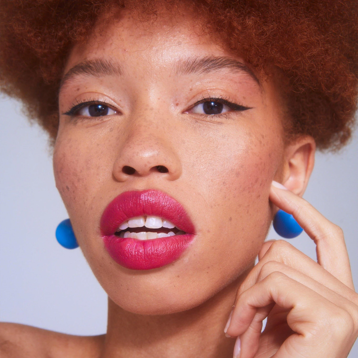 Wingman Liquid Eyeliner 2 Wingman Liquid Eyeliner - Image 2