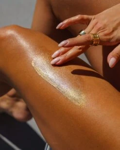 Liquid Bronzer With Camu Camu 11 Liquid Bronzer With Camu Camu -Outlet Rosmiral Store 2585469cm alt03