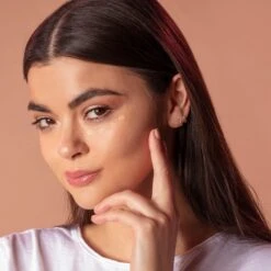 Peeper Perfect Under-Eye Concealer -Outlet Rosmiral Store 2590486cm alt02