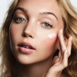 MAC Studio Radiance Moisturizing + Illuminating Primer -Outlet Rosmiral Store 2593996cm alt04