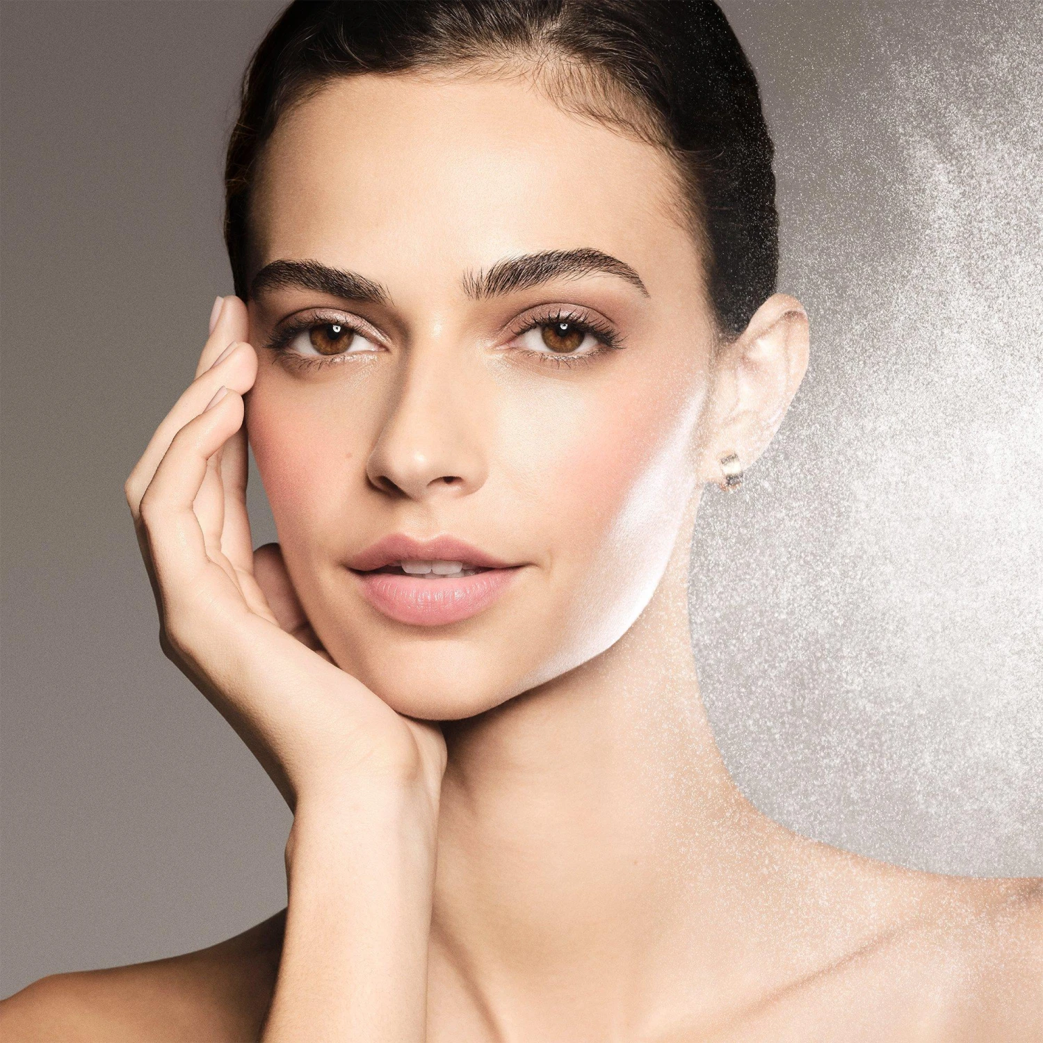 Laura Mercier Translucent Pure Setting Spray 16HR 2 Laura Mercier Translucent Pure Setting Spray 16HR - Image 2