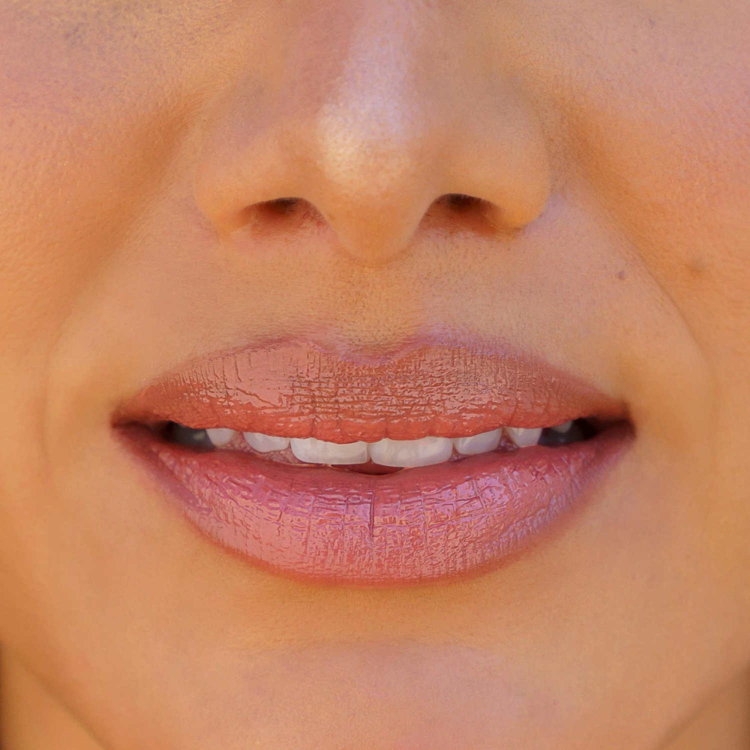 Oil-Infused Lip Gloss 6 Oil-Infused Lip Gloss - Image 6