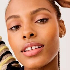 WANDERful World Silky-Soft Powder Blush -Outlet Rosmiral Store 2595623 alt02