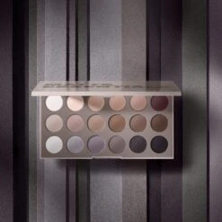 18CT Matte Essentials Artistry Palette 9 18CT Matte Essentials Artistry Palette -Outlet Rosmiral Store 2604652cm alt02