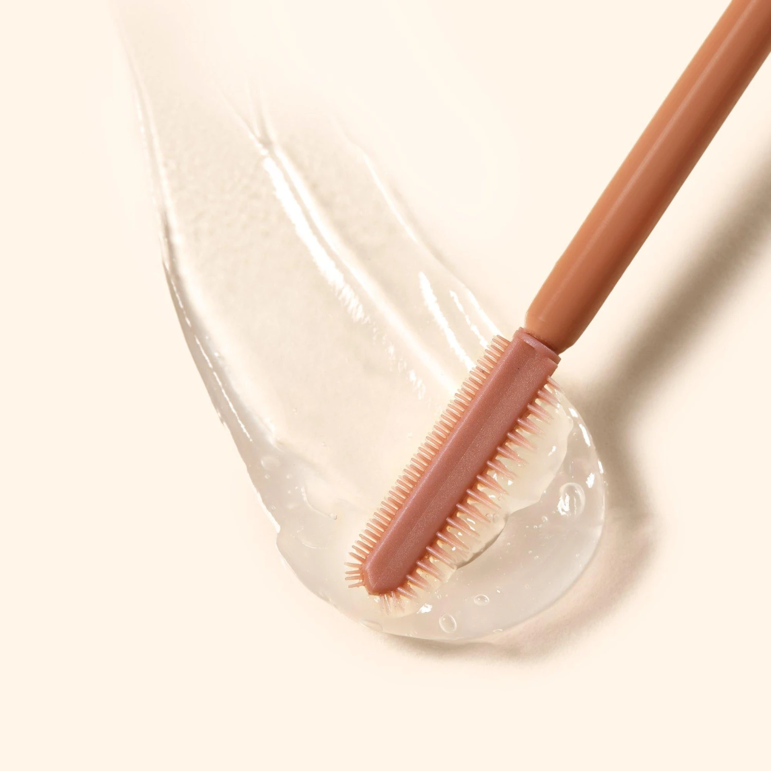 HUEBROW Clear Setting Gel 5 HUEBROW Clear Setting Gel - Image 5