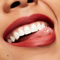 MAC Chili's Crew Retro Matte Liquid Lipcolour -Outlet Rosmiral Store 2608955 alt02