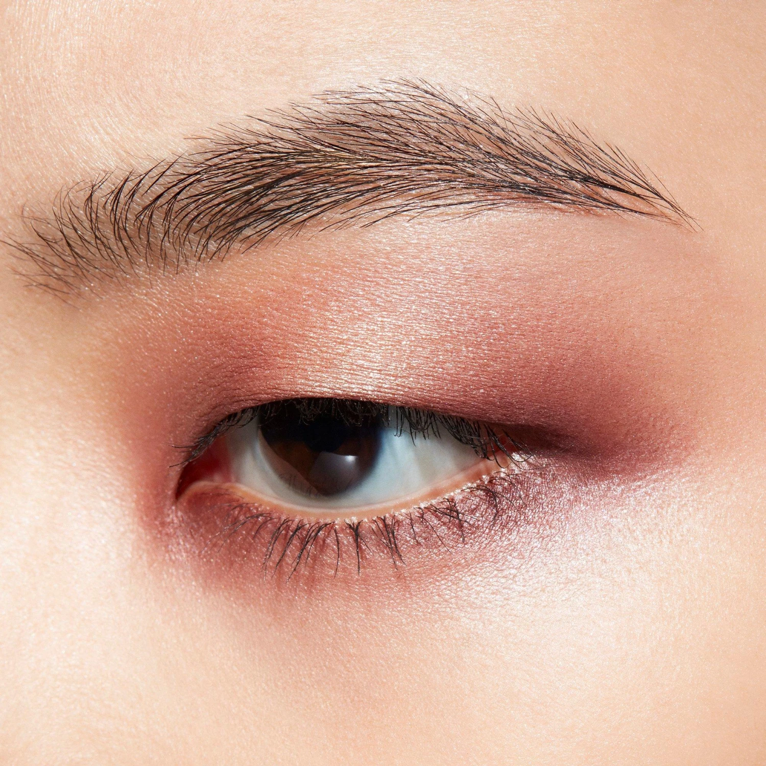 MAC Connect In Colour Eye Shadow Palette Embedded In Burgundy 4 MAC Connect In Colour Eye Shadow Palette Embedded In Burgundy - Image 4