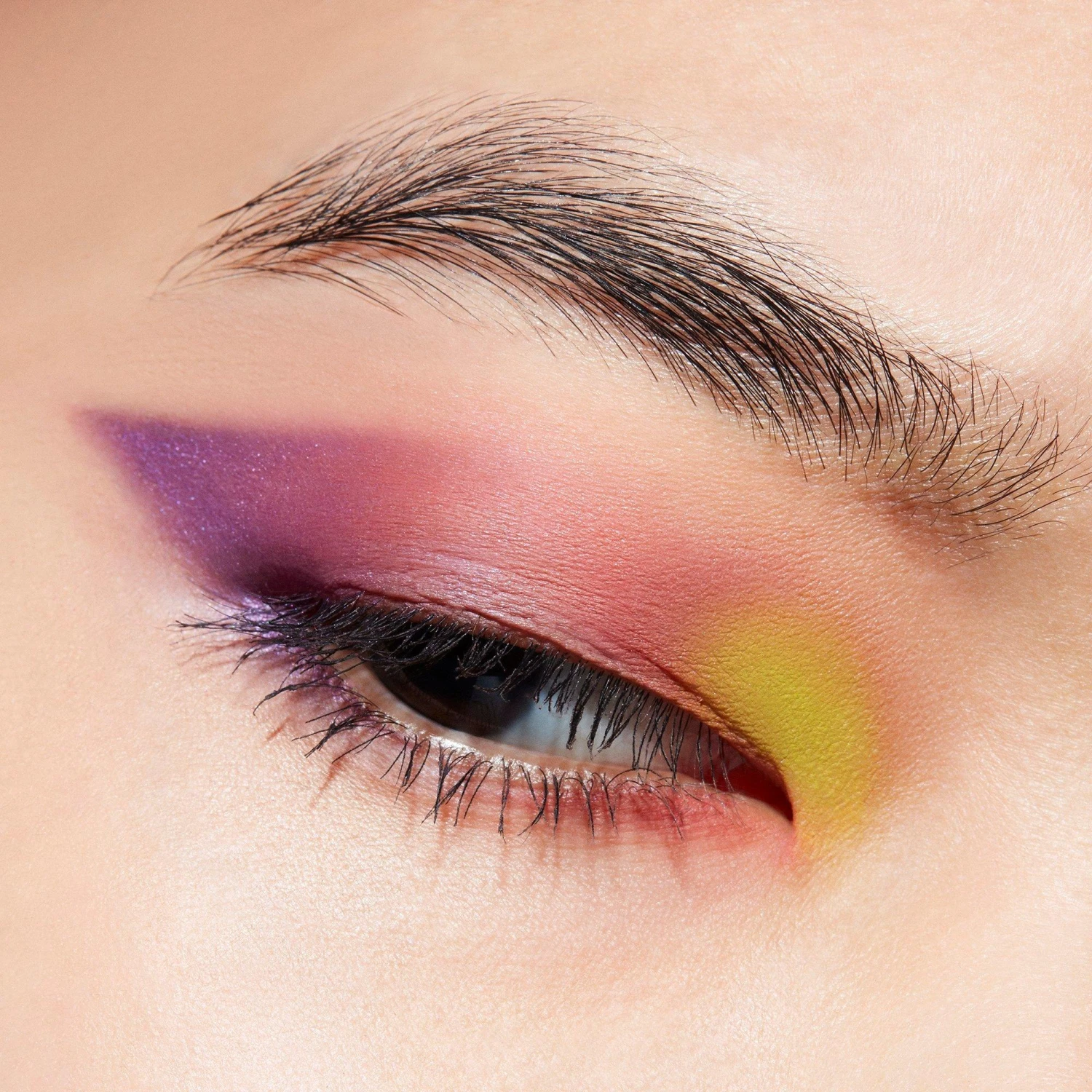 MAC Connect In Colour Eye Shadow Palette Hi-Fi Colour 5 MAC Connect In Colour Eye Shadow Palette Hi-Fi Colour - Image 5