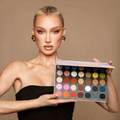 Morphe X Meredith Duxbury 35-Pan Artistry Palette 19 Morphe X Meredith Duxbury 35-Pan Artistry Palette -Outlet Rosmiral Store 2613437cm alt02