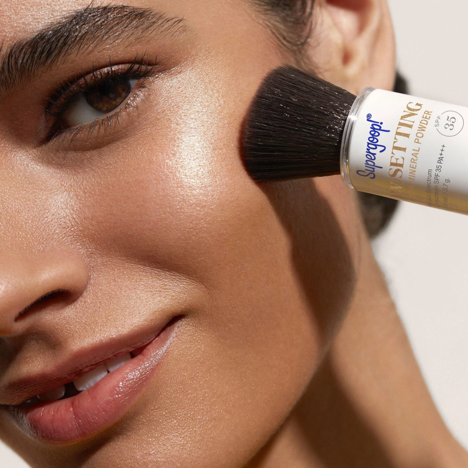 (Glow)setting Powder 100% Mineral SPF 35 5 (Glow)setting Powder 100% Mineral SPF 35 - Image 5