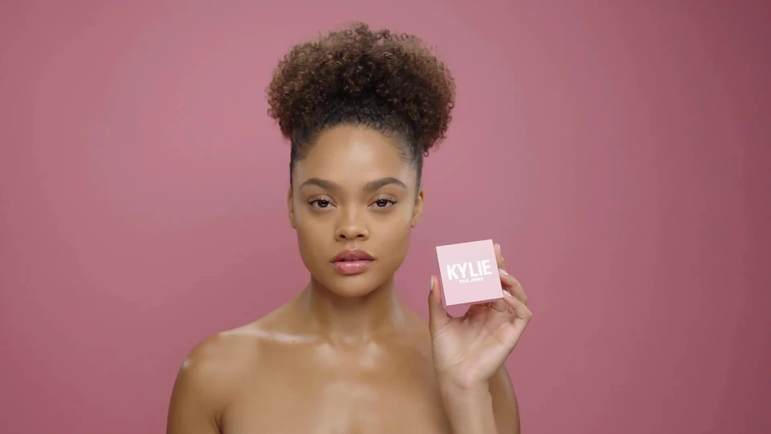 Pressed Bronzing Powder 2 Pressed Bronzing Powder - Image 2